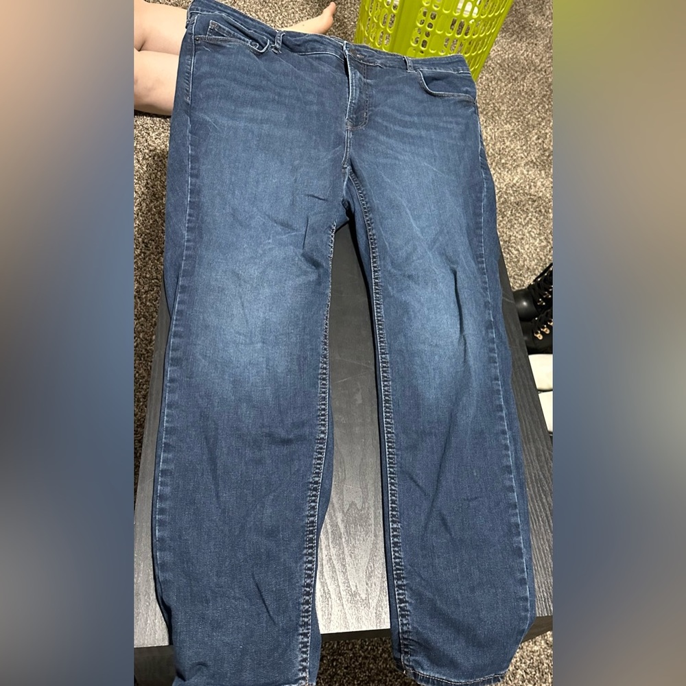 Old navy extra high rise rockstar super skinny size 20-24